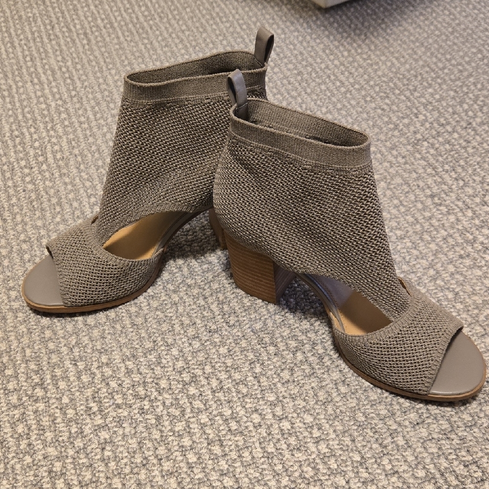 Violet & Red Taupe Tylar Flyknit Peep Toe Wedge Ankle Boot